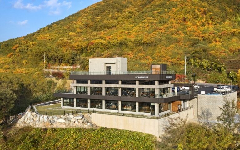 [Gangwon-do] Starbucks Chuncheon Gubongsan R (스타벅스 춘천구봉산R점)