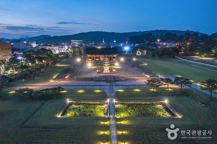 [Chungcheongnam-do] Five-story Stone Pagoda at Jeongnimsa Temple Site [UNESCO World Heritage] (부여 정림사지 오층석탑 [유네스코 세계문화유산])
