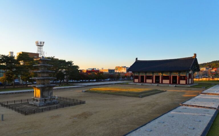 [Chungcheongnam-do] Jeongnimsa Temple Site & Sabi-gil (정림사지와 사비길)