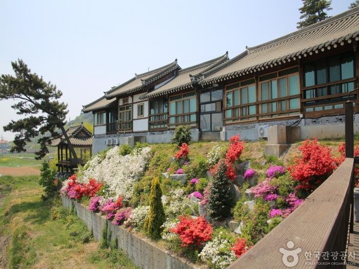 [Chungcheongnam-do] Byulgung (별궁)