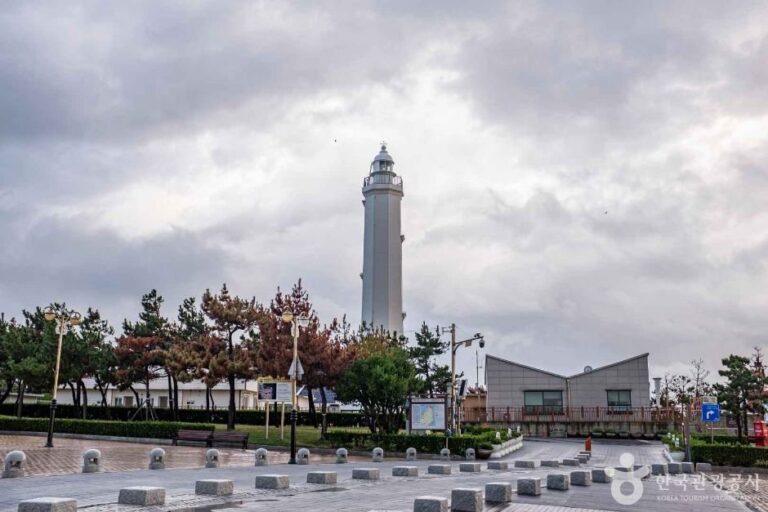 [Gyeongsangbuk-do] Homigot Lighthouse (호미곶 등대)