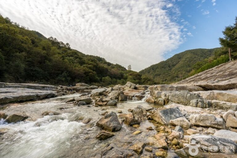 [Gyeongsangbuk-do] Daegacheongyeogok Valley (Muheulgugok) (대가천계곡(무흘구곡))