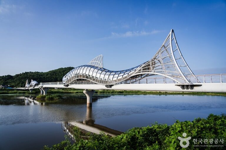 [Gyeongsangbuk-do] Uljin Euneo Bridge (울진은어다리)