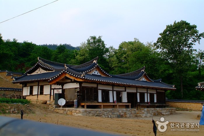 [Gyeongsangbuk-do] Head House of Pansagongpa Branch of Pyeongsan Sin Clan (청송 평산신씨 판사공파 종택과 분가 고택)
