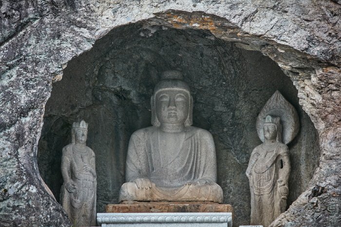 [Gyeongsangbuk-do] Gunwi Buddha Triad Grotto (2nd Seokguram) (군위 아미타여래삼존 석굴)