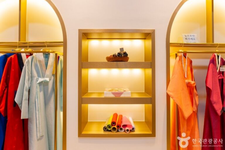 [Gyeongsangbuk-do] Korea Hanbok Promotion Institute (한국한복진흥원)