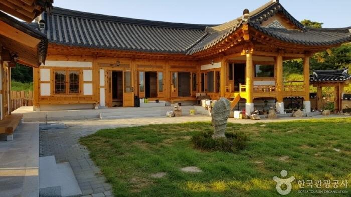 [Gyeongsangbuk-do] Pungsongjae (풍송재)