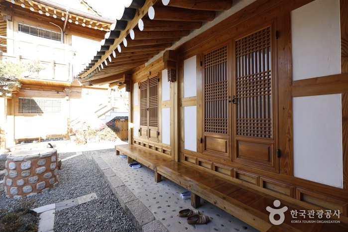 [Gyeongsangbuk-do] SOSEOLJAE (소설재(첨성대점))