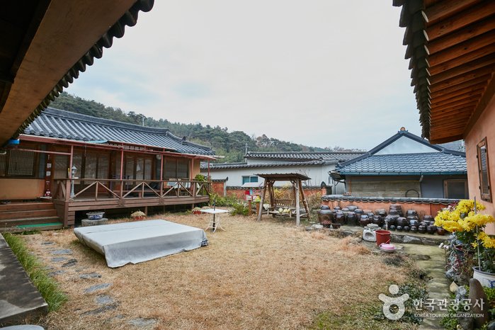 [Gyeongsangbuk-do] Seokjeongdaek House (석정댁)