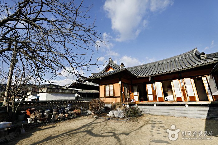 [Gyeongsangbuk-do] Hadongdaek House (하동댁)