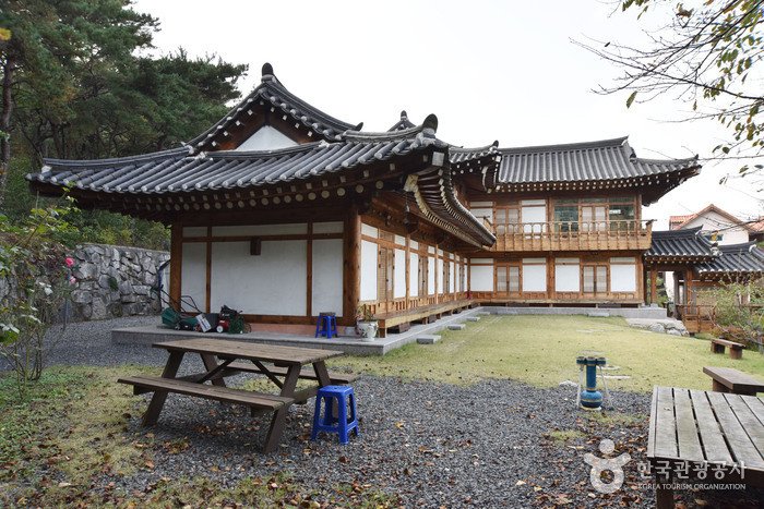 [Gyeongsangbuk-do] GyeongjuCheonnyeonhanok Pension (경주천년한옥펜션)
