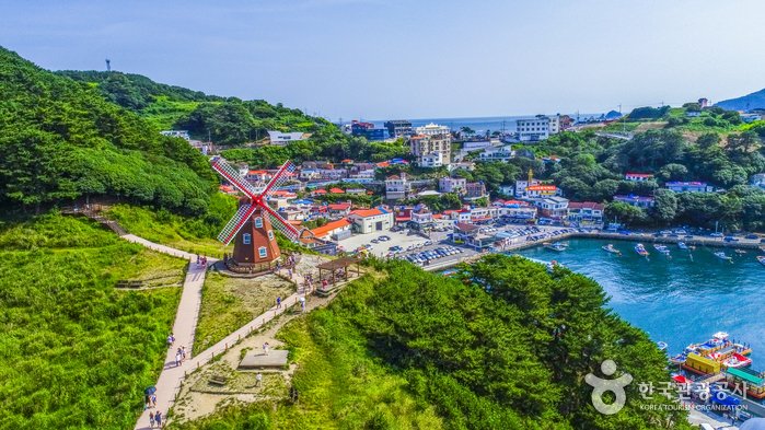 [Gyeongsangnam-do] Windy Hill (바람의 언덕)