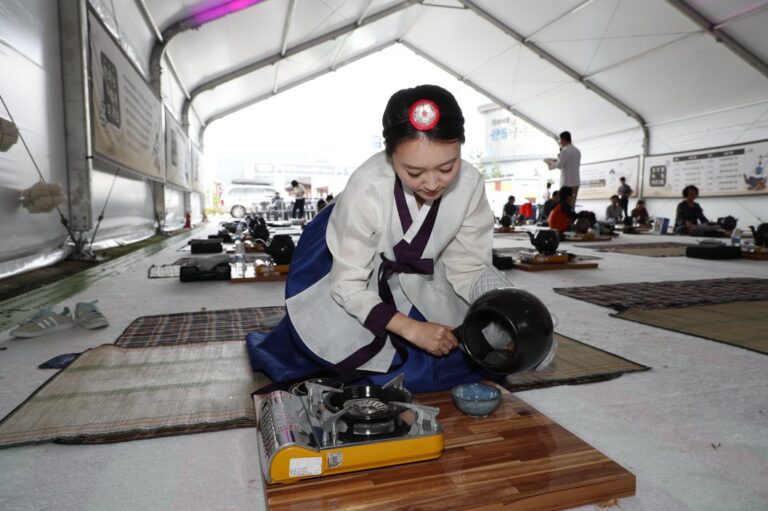 [Gyeongsangnam-do] Sancheong Medicinal Herb Festival (산청한방약초축제)