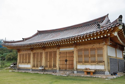 [Gyeongsangnam-do] Eoreumgol Hanok Pension (얼음골한옥펜션&캠핑장)