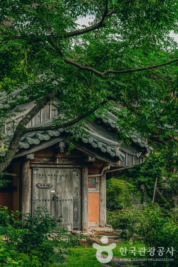 [Gyeongsangnam-do] YETMASIL (옛마실펜션)