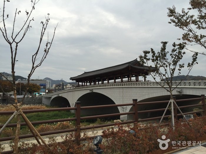 [Jeollabuk-do] Namcheongyo Bridge Cheongyeonru (남천교 청연루)