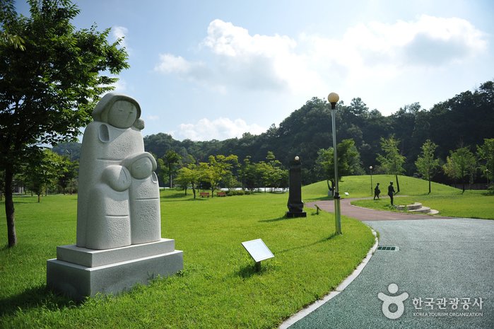 [Jeollabuk-do] Saseondae Tourist Resort & Sculpture Park (사선대관광지&조각공원)