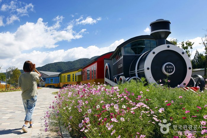 [Jeollanam-do] Seomjingang Train Village (섬진강기차마을)