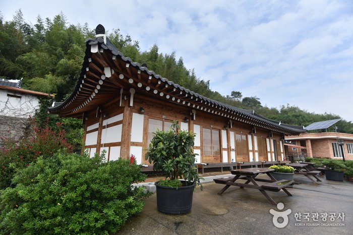 [Jeollanam-do] SUNCHEONMAN TRADITIONAL FOLK PENSION (순천만민속한옥펜션)