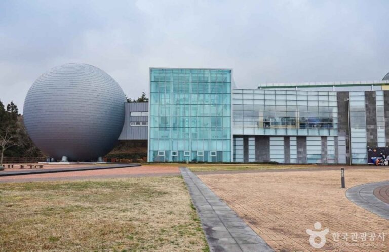 [Jeju] Jeju Starlight World Park and Planetarium (제주별빛누리공원)