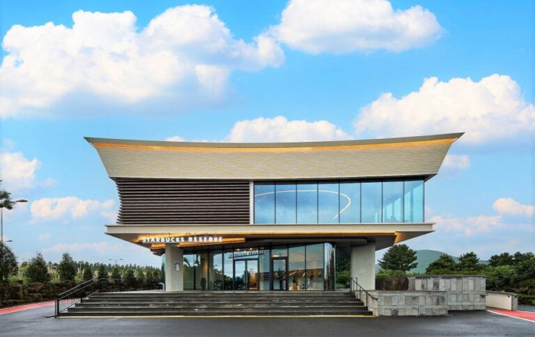 [Jeju] Starbucks Jeju Songdangpark R (스타벅스 더제주송당파크R)